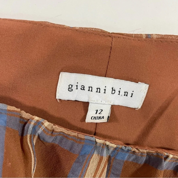 Gianni Bini Faye Plaid Smocked Square Neck Blouse - Picture 5 of 7